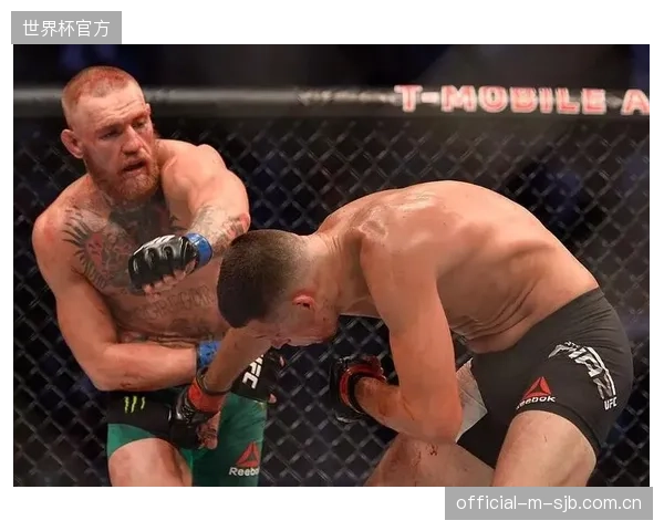 迪亚兹与麦格雷戈在UFC 202赛前发布会上互掷水瓶，导致发布会提前终止并引发混乱。